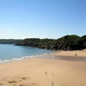 https://caswell-holiday-cottage-gower-close-to-mumbles.cardiffhotelswales.com